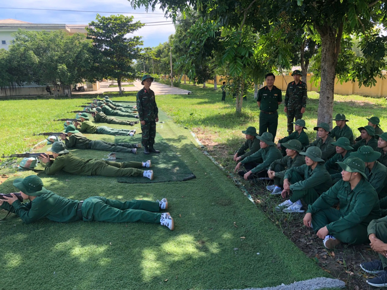 Nâng cao chất lượng huấn luyện môn học GDQP&AN cho sinh viên ở Trung tâm GDQP&AN thuộc Trường Sĩ Quan Thông Tin